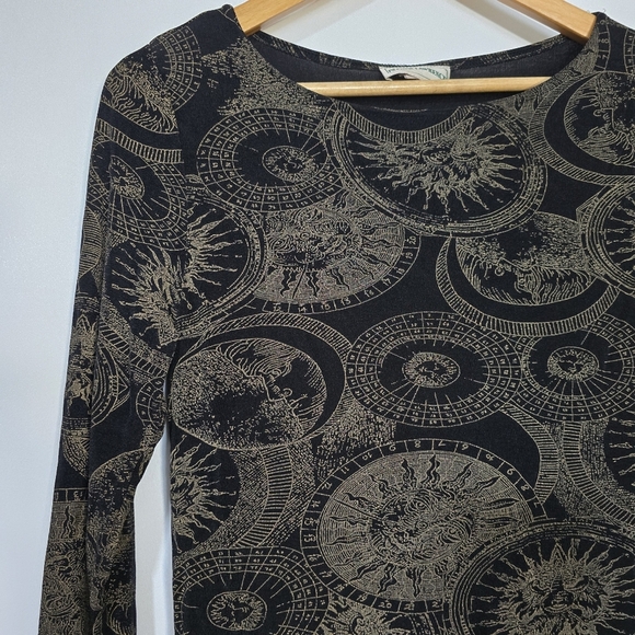 Vintage Astrology Sun And Moon Black and Tan Patterned Top - Picture 3 of 6